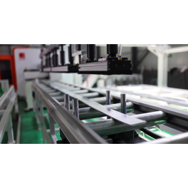 BUSDUCT PROCESSING LINE WITH AUTOMATIC FEEDING SYSTEM