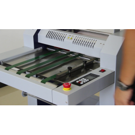 LAMINATING MACHINE
