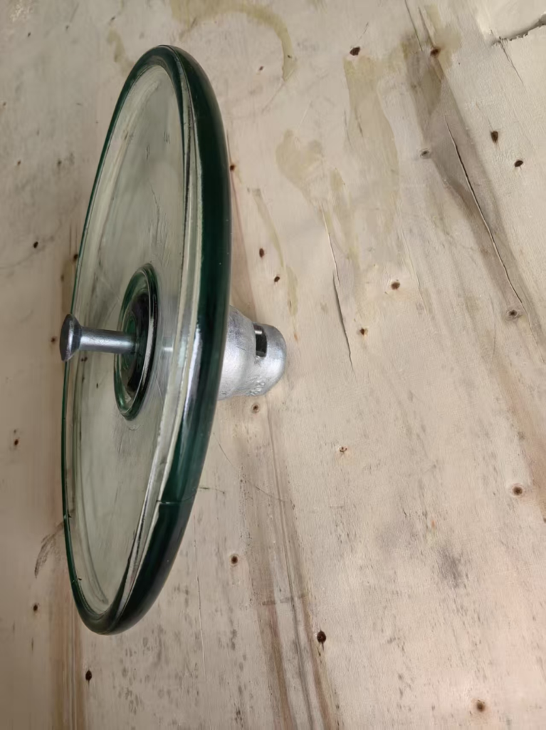 U120BP AERODYNAMIC TYPE GLASS INSULATOR