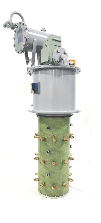 Oil-immersed composite vacuum on-load tap changer