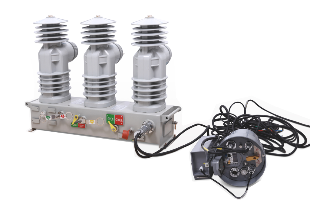 OUTDOOR VACUUM CIRCUIT BREAKER