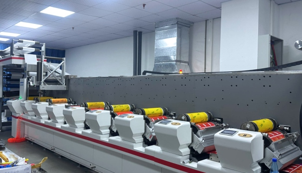 UNIT-TYPE FLEXOGRAPHIC PRINTING PRESS