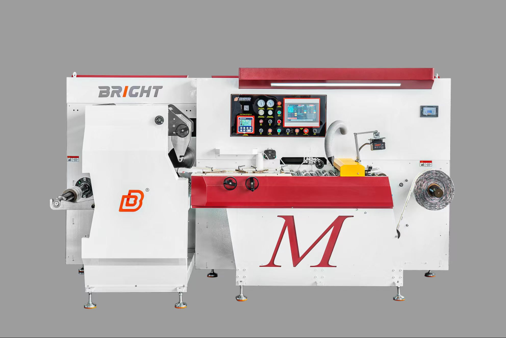 SLEEVE DOCTORING AND REWINDING MACHINE