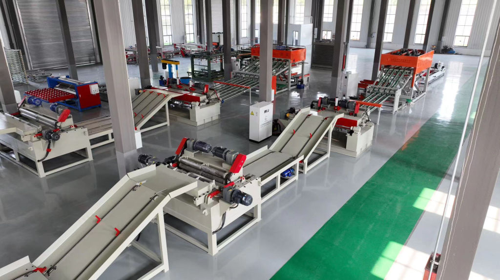 VENEER PEELING MACHINE