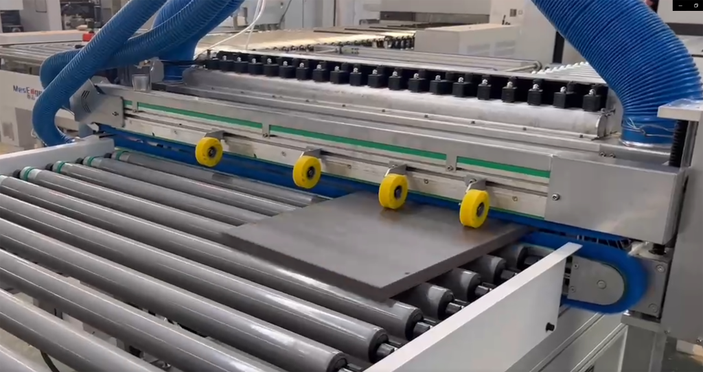PLATE SWEEPER