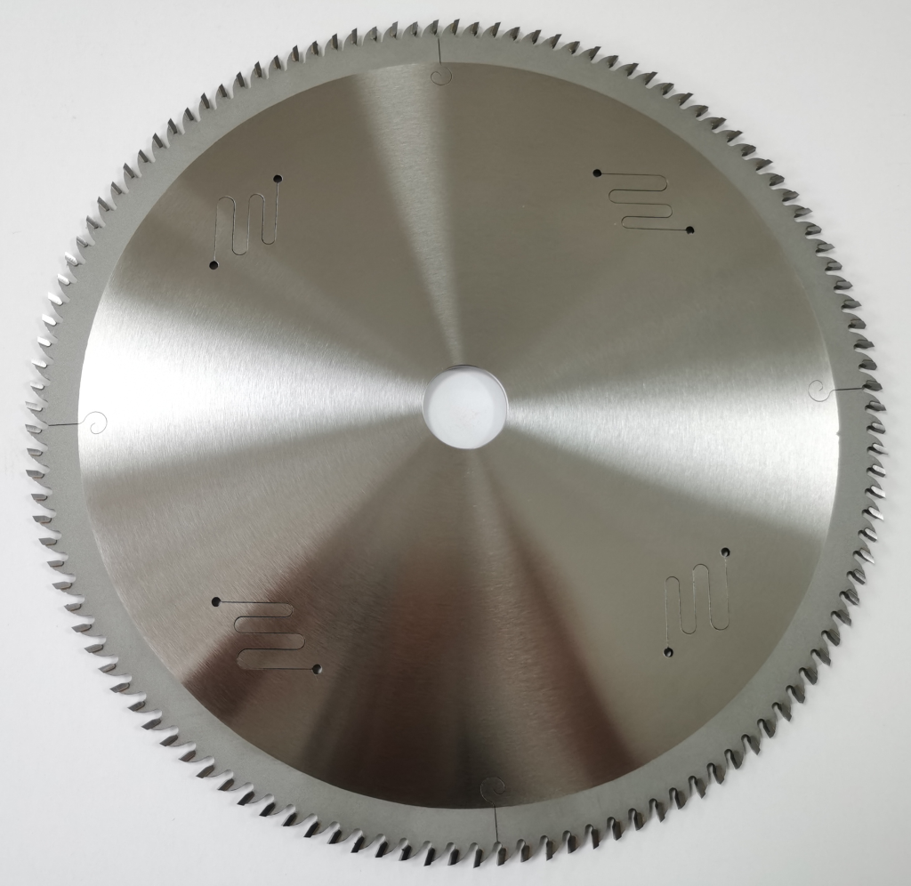 TCT SAW BLADES FOR CUTTING ALUMINUM