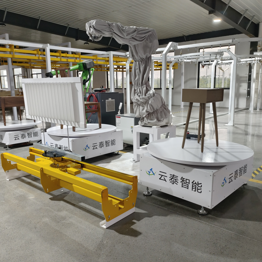 AUTOMATIC SPRAY PAINTING ROBOT